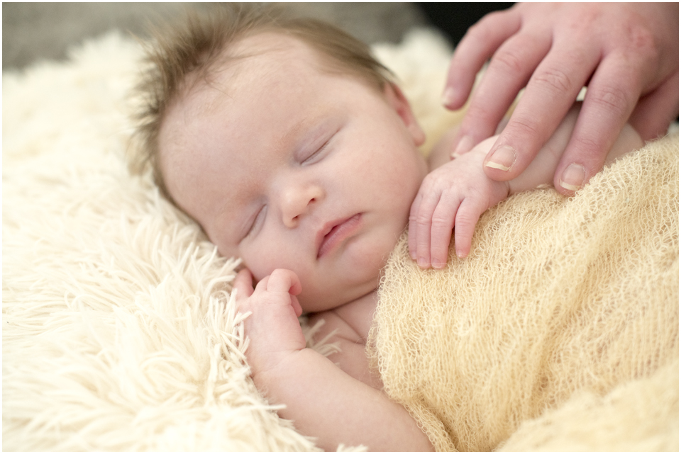 Camden Newborn Photographer, Camden Family Photographer, www.angieduncan.com.au